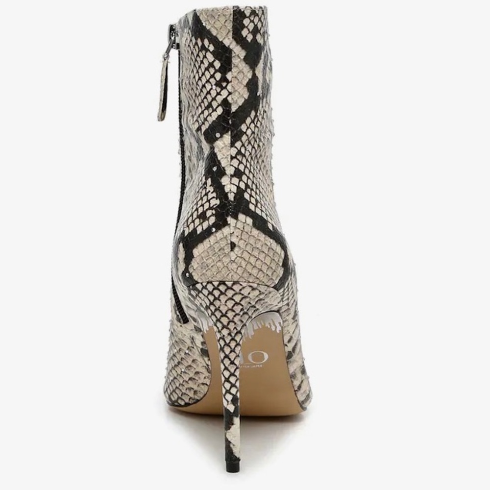 JLo Frankalina Bootie, size 6 - Picture 6 of 7